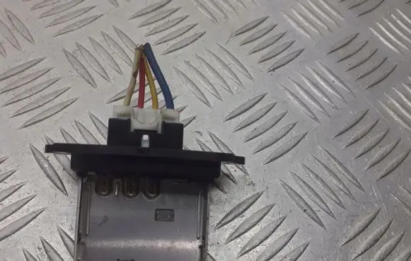 Nissan Micra Heater blower motor/fan resistor