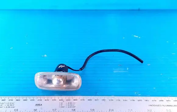 Audi A6 S6 C6 4F Front fender indicator light 8E0949127