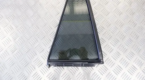 Toyota Verso Rear vent window glass 681880F010 681230F020