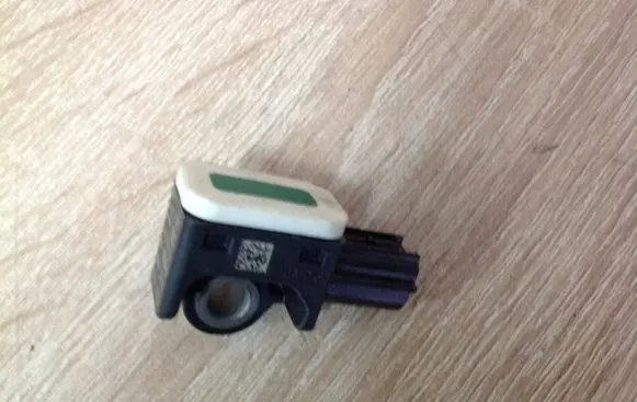 Volvo S60 Airbag deployment crash/impact sensor 8V4T14B006AA BBM457K1X