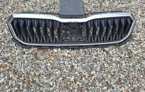 Skoda Scala Front bumper upper radiator grill 657853653