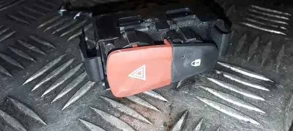 Renault Megane III Hazard light switch 243800011R