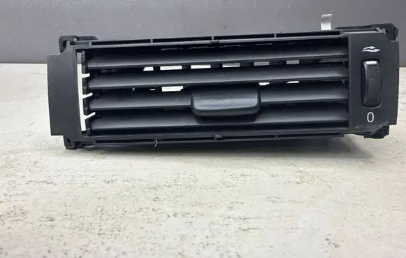 Volvo V70 Dashboard side air vent grill/cover trim 30643314