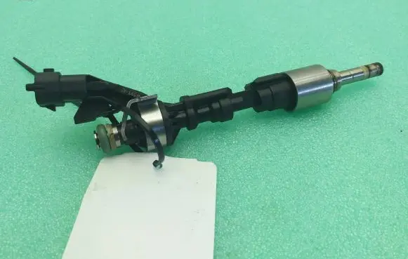Jaguar F-Pace Fuel injector FX239F593AC