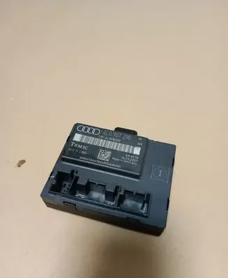 Audi Q7 4L Door control unit/module 4L0907290