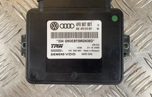 Audi A6 S6 C6 4F Hand brake control module 4F0907801 32620003L 4F0910801