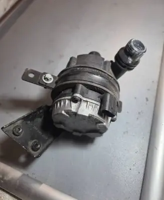 Mercedes-Benz E W238 Electric auxiliary coolant/water pump A0005002686