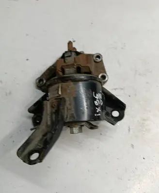 Hyundai ix35 Engine mount bracket 21830-2S101