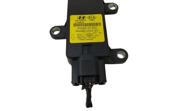Hyundai i40 ESP acceleration yaw rate sensor BG6810G320 956902T250 01059902