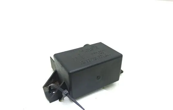 Mercedes-Benz E W211 Charging relay A0025426419