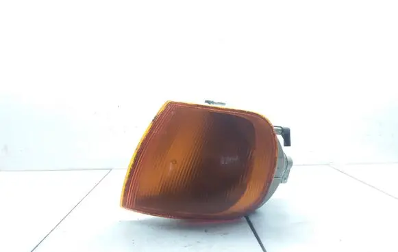 Volkswagen Polo III 6N 6N2 6NF Front indicator light 6N0953049B