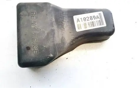 Toyota Avensis T250 Fuse box cover 
