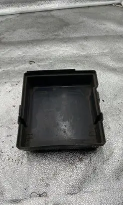Nissan Frontier Fuse box cover 7154849830