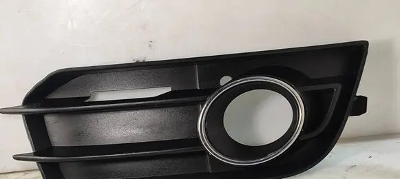 Audi A1 Front bumper lower grill 8X0807682A