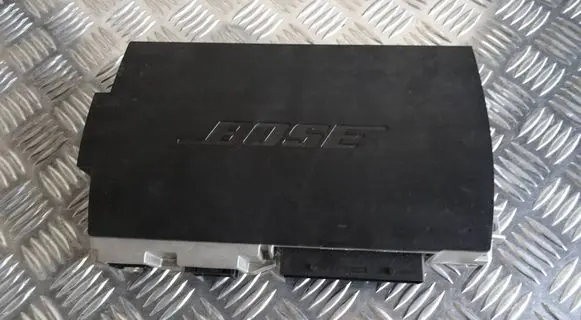 Audi A1 Sound amplifier 8X0035223B