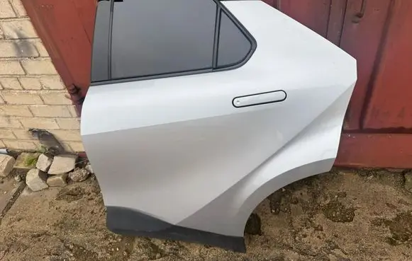 Toyota C-HR II Rear door AVVVD