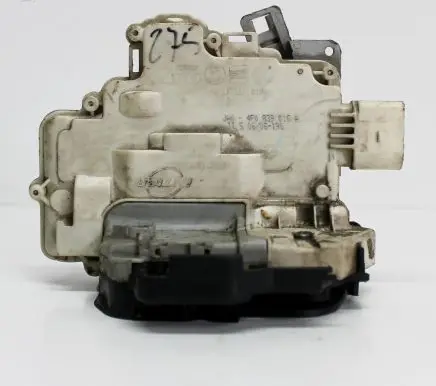 Audi A6 S6 C6 4F Rear door lock 4F0839016A