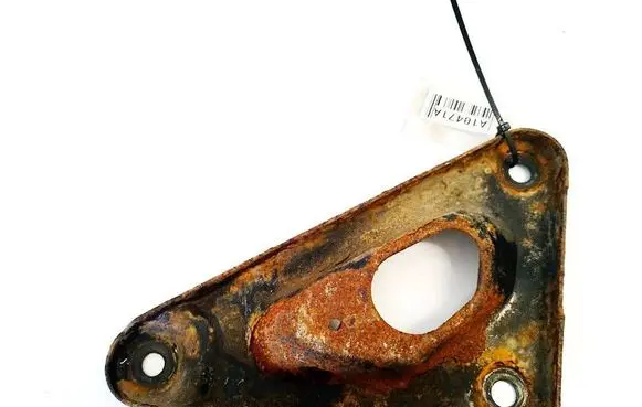 Opel Zafira B Engine mounting bracket 