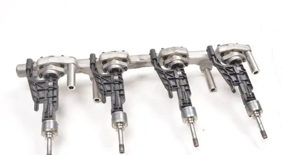 Mini One - Cooper F56 F55 Fuel main line pipe 8631820