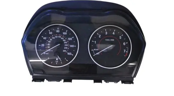 Speedometer (instrument cluster)