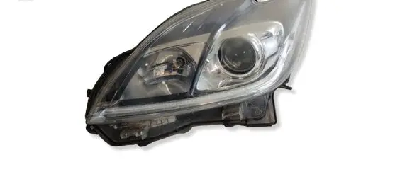 Toyota Prius (XW30) Headlight/headlamp 8596751050
