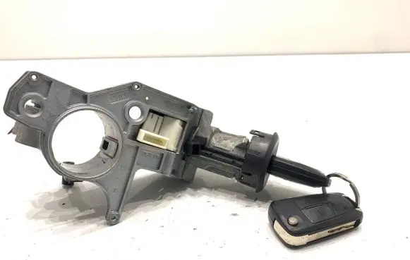 Opel Astra H Ignition lock 2421430