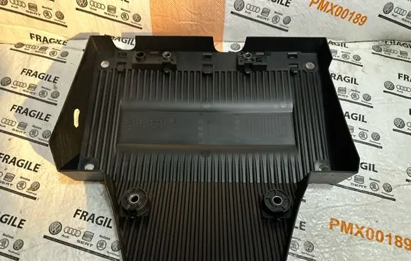 Peugeot 208 II Engine cover (trim) 9828879280 9635156980 9685354180
