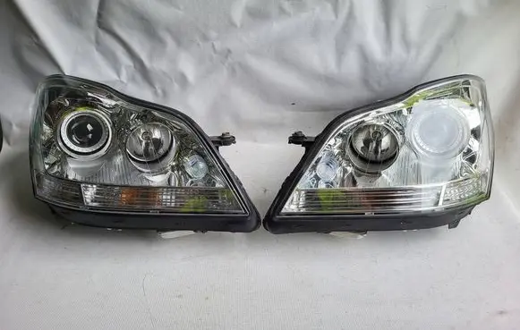 Mercedes-Benz GL X164 Headlights/headlamps set A1648205159 A1648205259 1ZS26340061