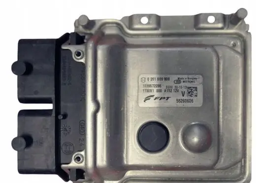 Fiat 500L Engine control unit/module 55260606