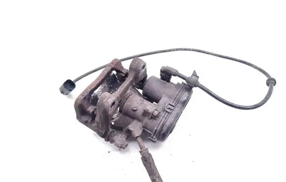Mercedes-Benz GLA W156 X156 Rear brake caliper A2464232498