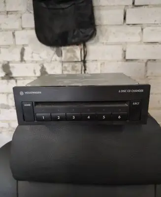 Volkswagen Phaeton CD/DVD changer VWZ3Z8C6705047