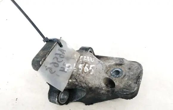 Volvo S60 Engine mounting bracket 86341232