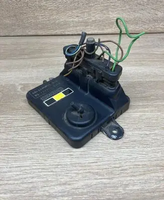 Ford Fiesta Ignition amplifier control unit 89FB12A297DA
