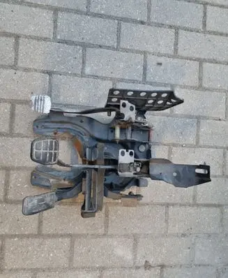 Volkswagen PASSAT B3 Pedal assembly 
