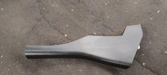 Maserati Ghibli (D) pillar trim (bottom) 670010908