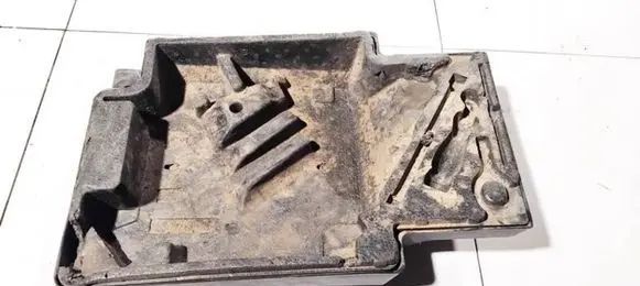 Peugeot Boxer Battery box tray cover/lid 1349974080