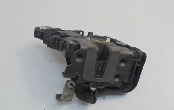 Ford S-MAX Front door lock 6M2AR21812AB