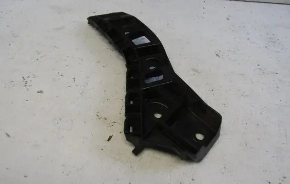 Volkswagen Touran III Rear bumper mounting bracket 5TA807394