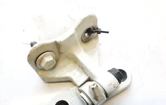 Mercedes-Benz CLA C117 X117 W117 Rear door lower hinge A046572