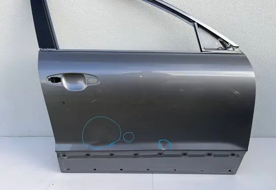 KIA Niro Front door