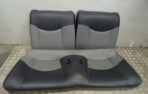 Hyundai Coupe Second row seats