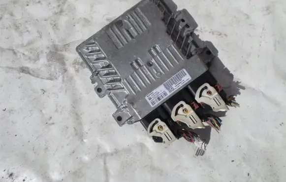 Peugeot 508 Engine control unit/module 9804127280