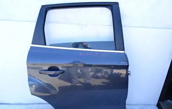 Ford Kuga I Rear door