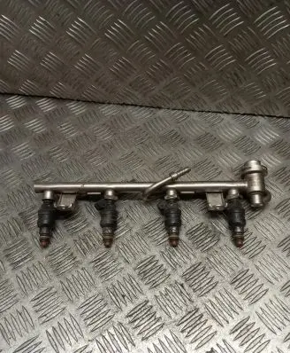 Audi A4 S4 B5 8D Fuel main line pipe 058133681