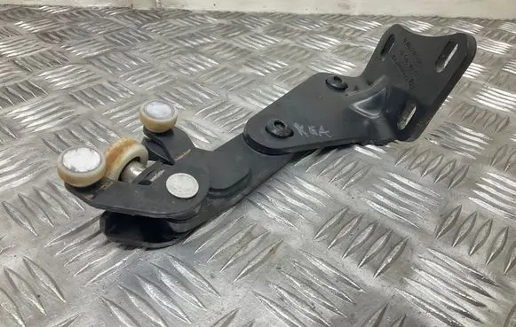 Volkswagen Caddy Sliding door lower roller guide/hinge 2K0843397A