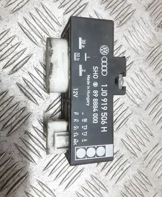 Audi A3 S3 8L Coolant fan relay 1J0919506H 898884000