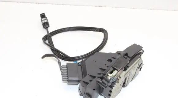 Ford C-MAX II Coupe door lock (next to the handle) AM5AU21813DE