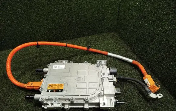 Land Rover Range Rover Sport L494 Voltage converter inverter JPLA14B227AE JPLA14B227 XBL70