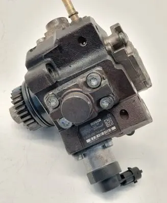 Renault Laguna III Fuel injection high pressure pump 0445010223 1272189 10001027614