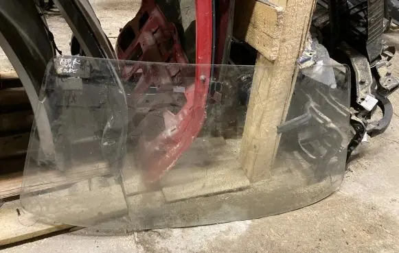 Audi 80 90 B2 Front windscreen/windshield window 